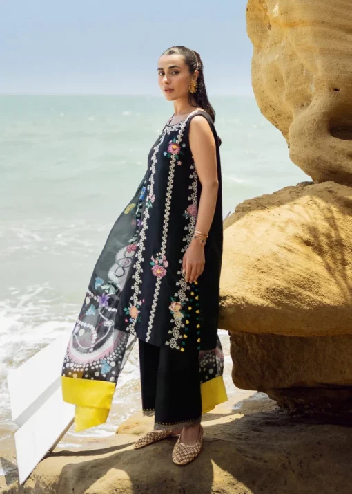 Sirra Luxury Lawn 2025 | KRL2793 - Image 6
