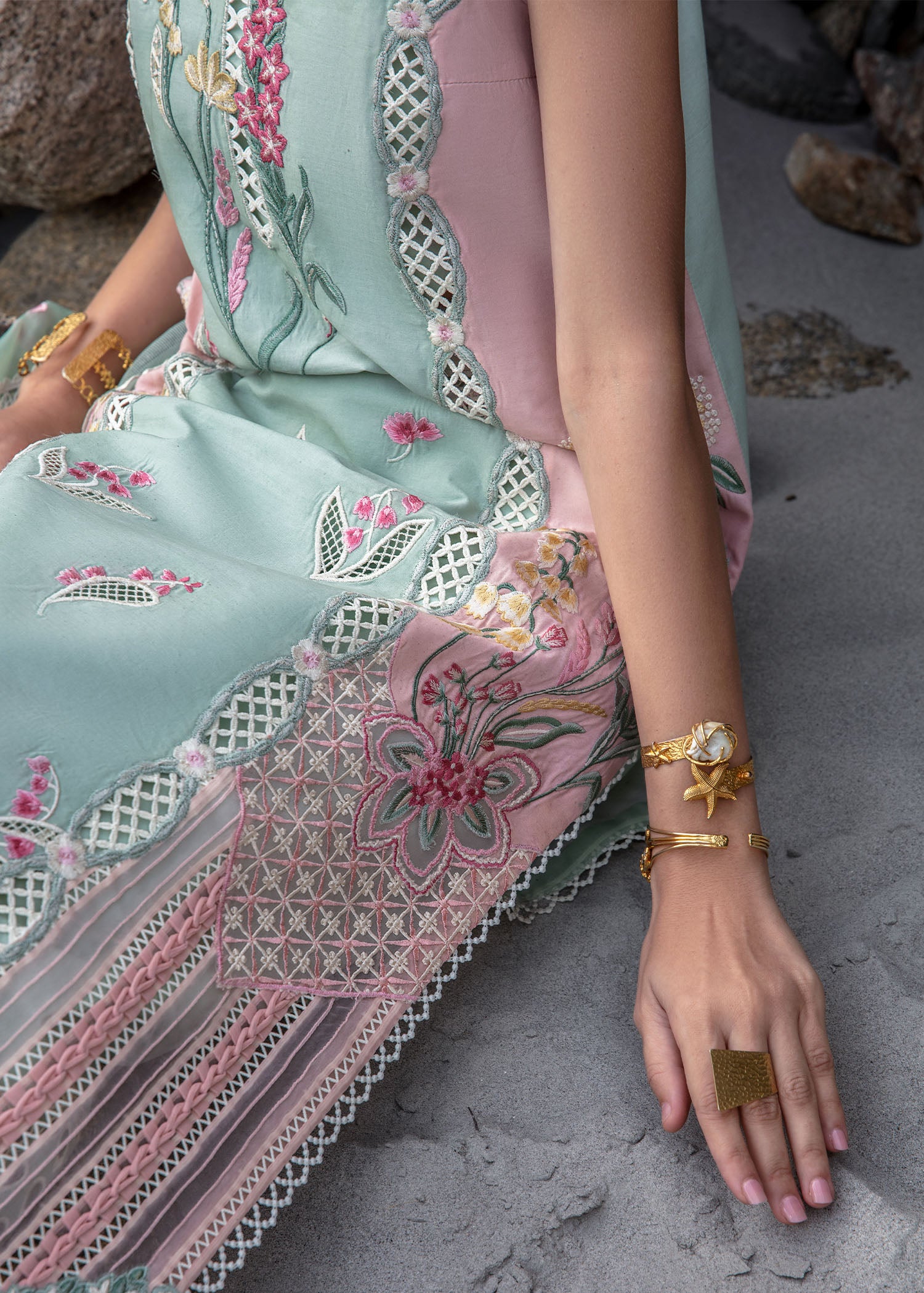 Crimson Luxury Lawn 2024 | Sarfaraz | Sun Kissed - Sea Foam - Image 3