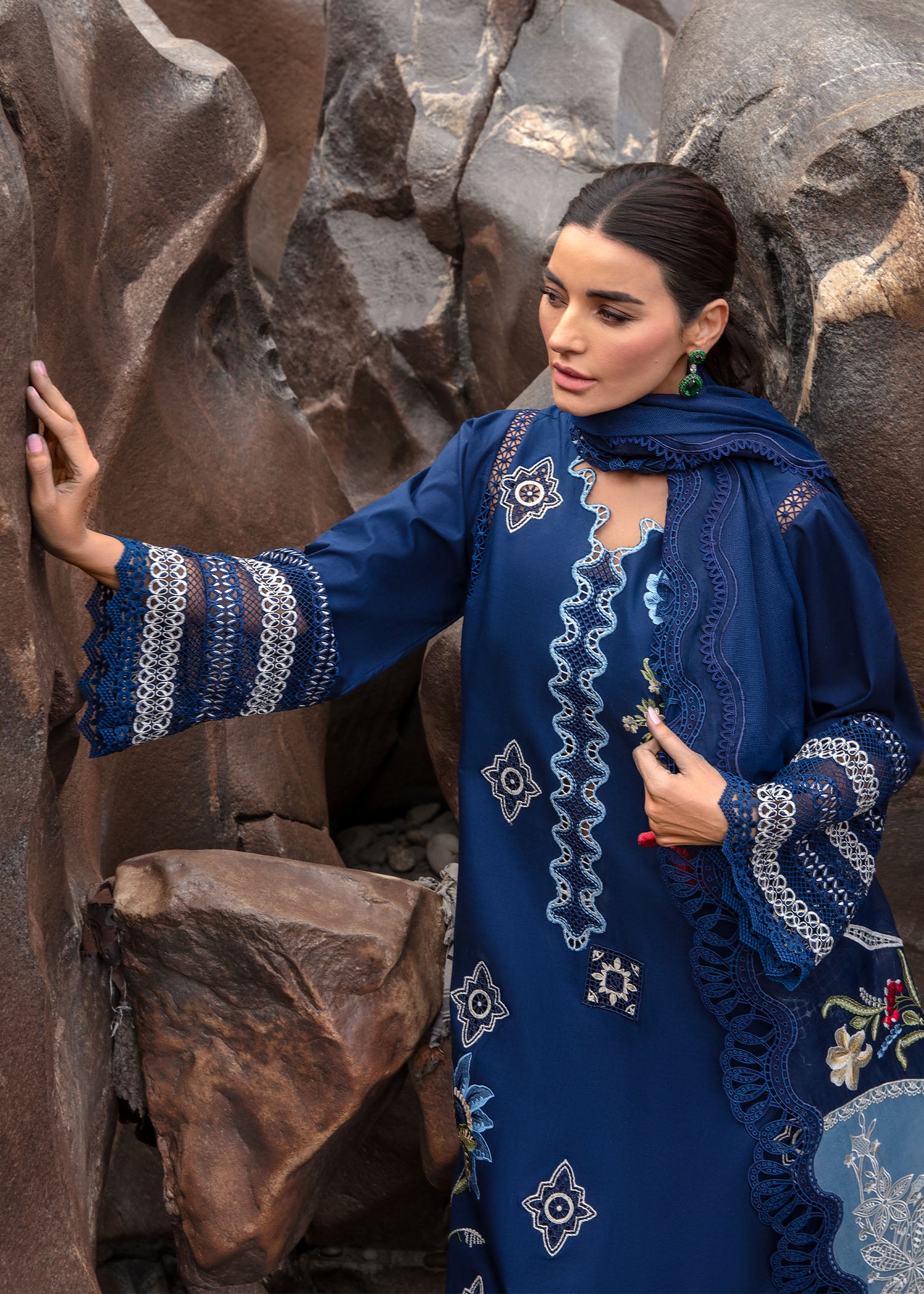 Crimson Luxury Lawn 2024 | Sarfaraz | Into The Wild - Midnight Blue - Image 4