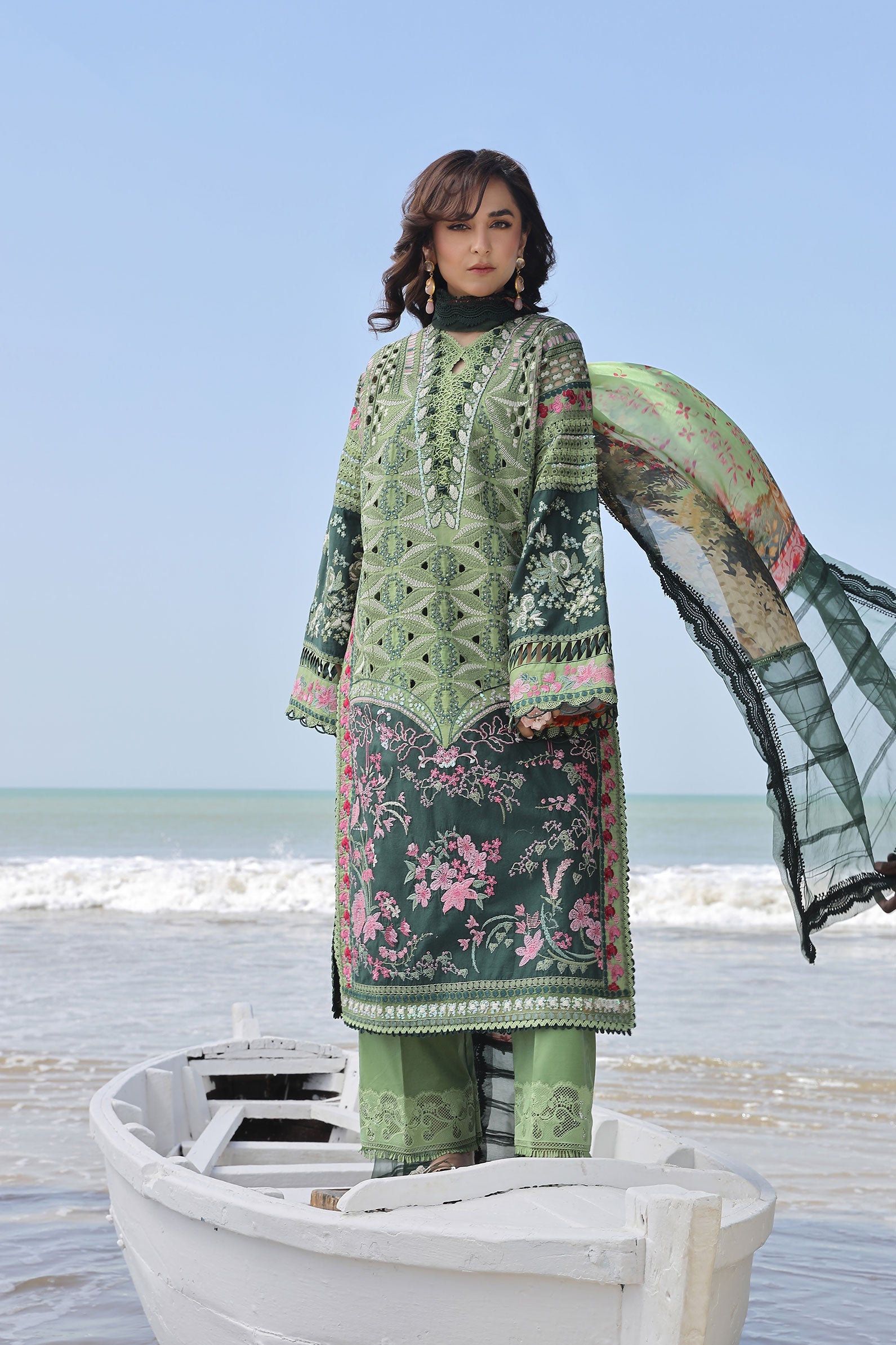 Maryam Hussain Luxury Lawn 24 | GARDENIA - Image 3
