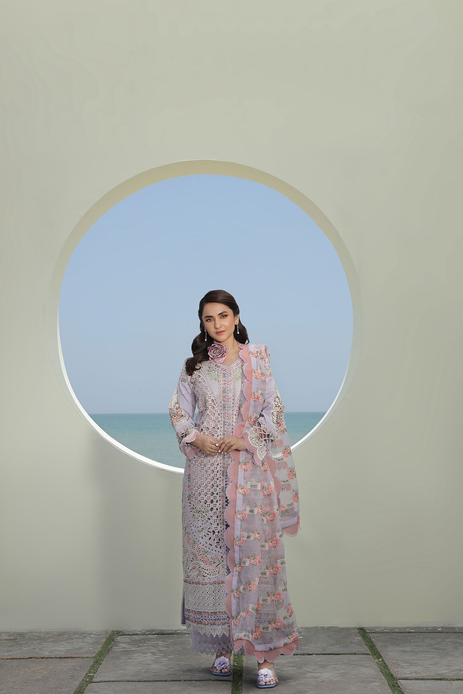Maryam Hussain Luxury Lawn 24 | FEROZ - Image 5