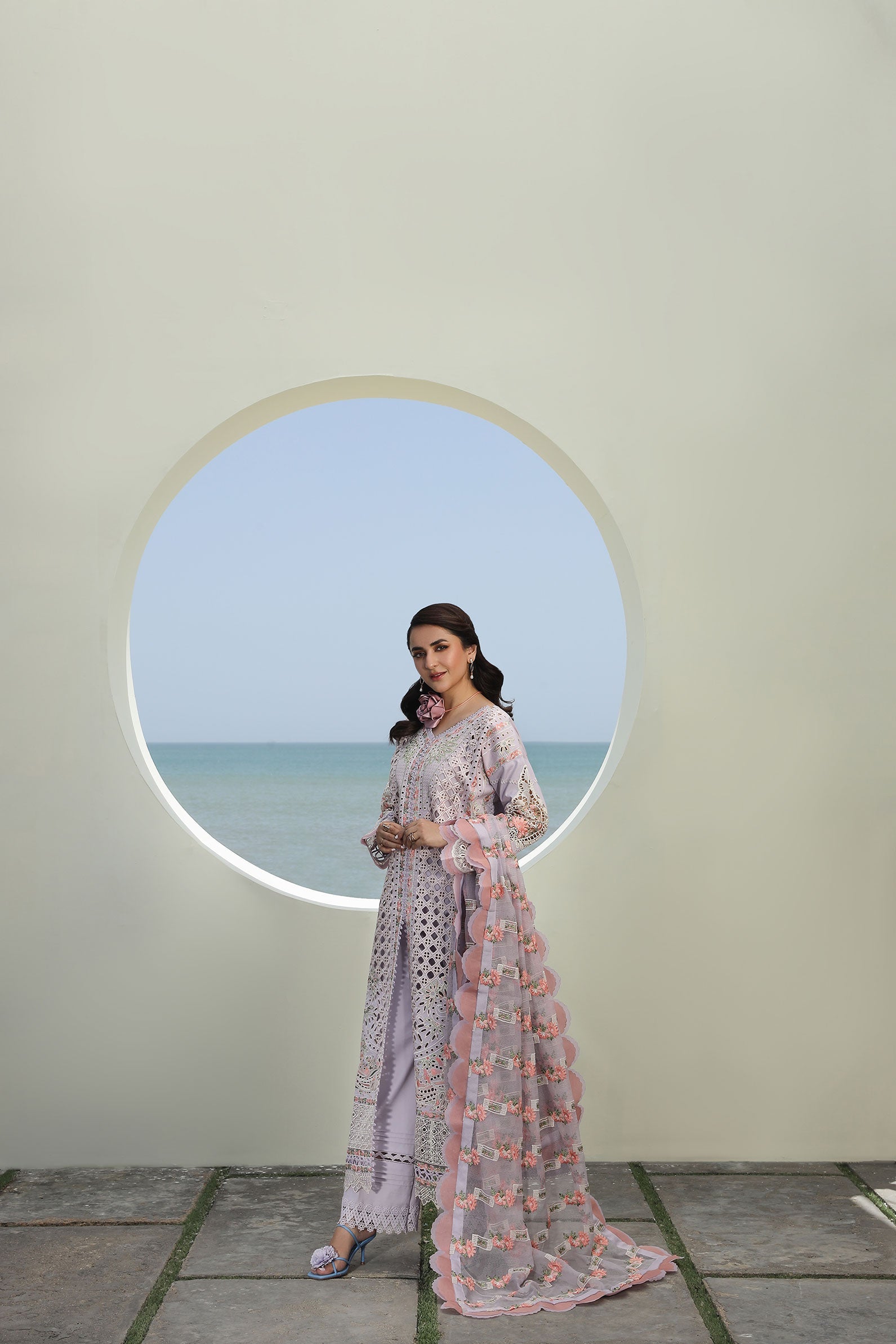 Maryam Hussain Luxury Lawn 24 | FEROZ - Image 4