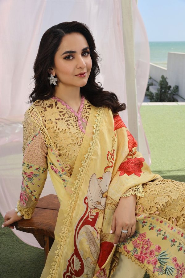 Maryam Hussain Luxury Lawn 24 | TROPICA - Image 2