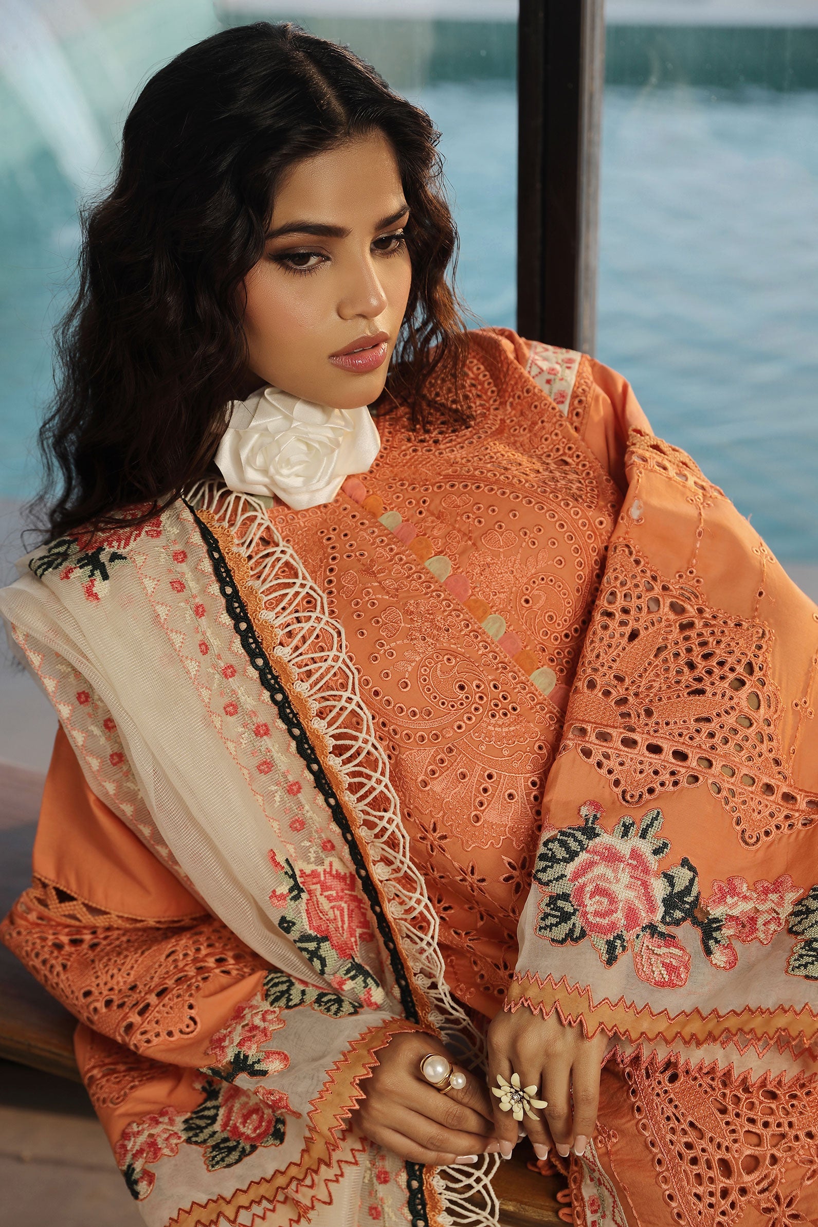Maryam Hussain Luxury Lawn 24 | XURI - Image 3