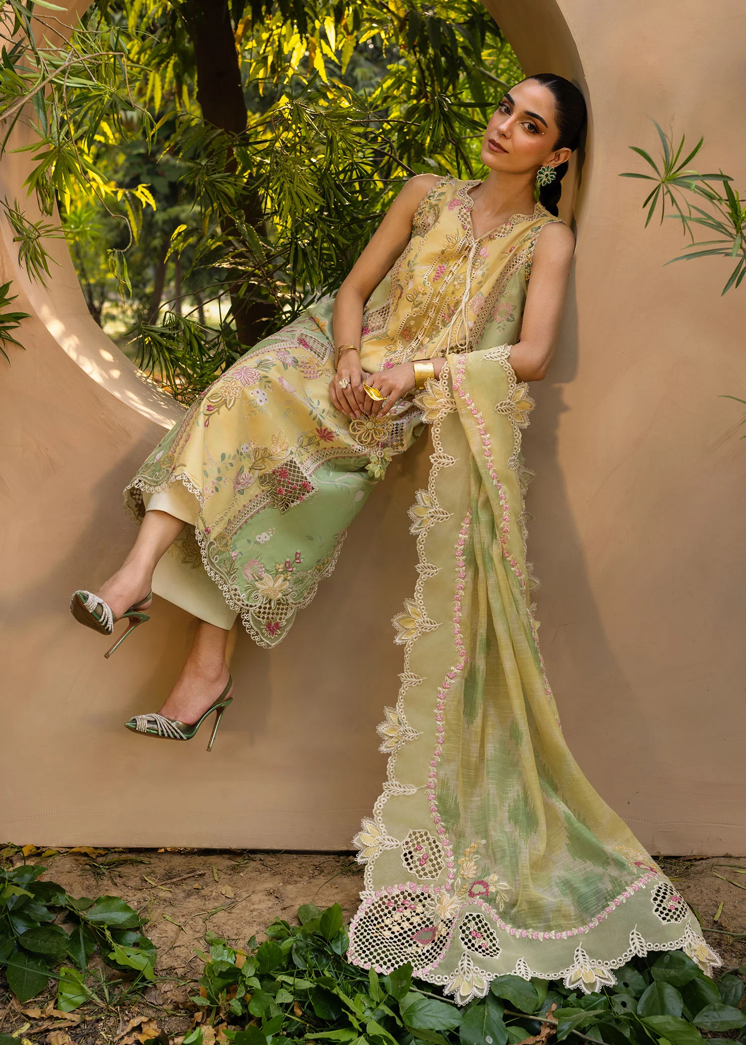 Crimson Tasawar Bonjour And Bloom - D4A - Image 4