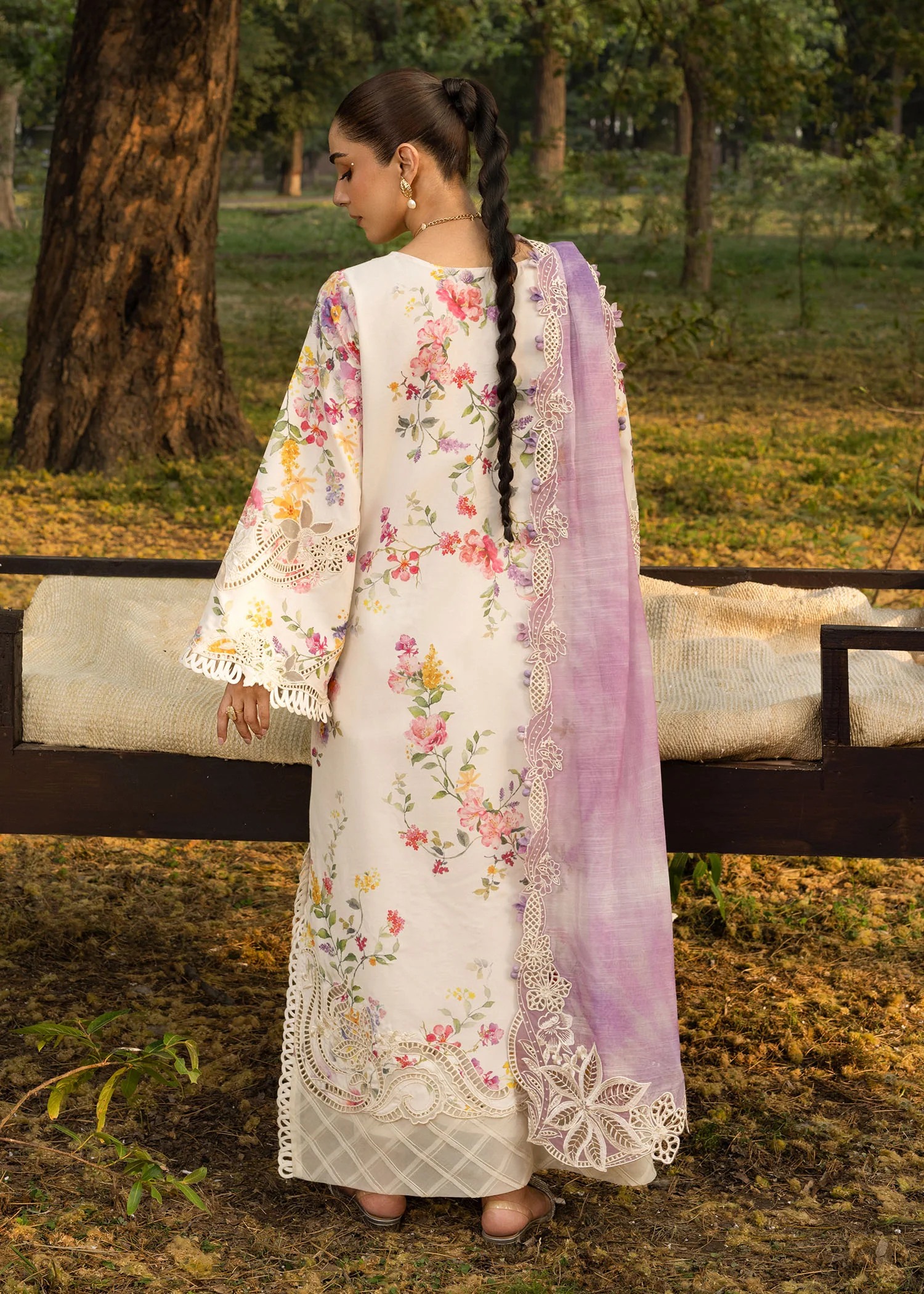 Crimson Tasawar Petals And Promises - D2B - Image 3