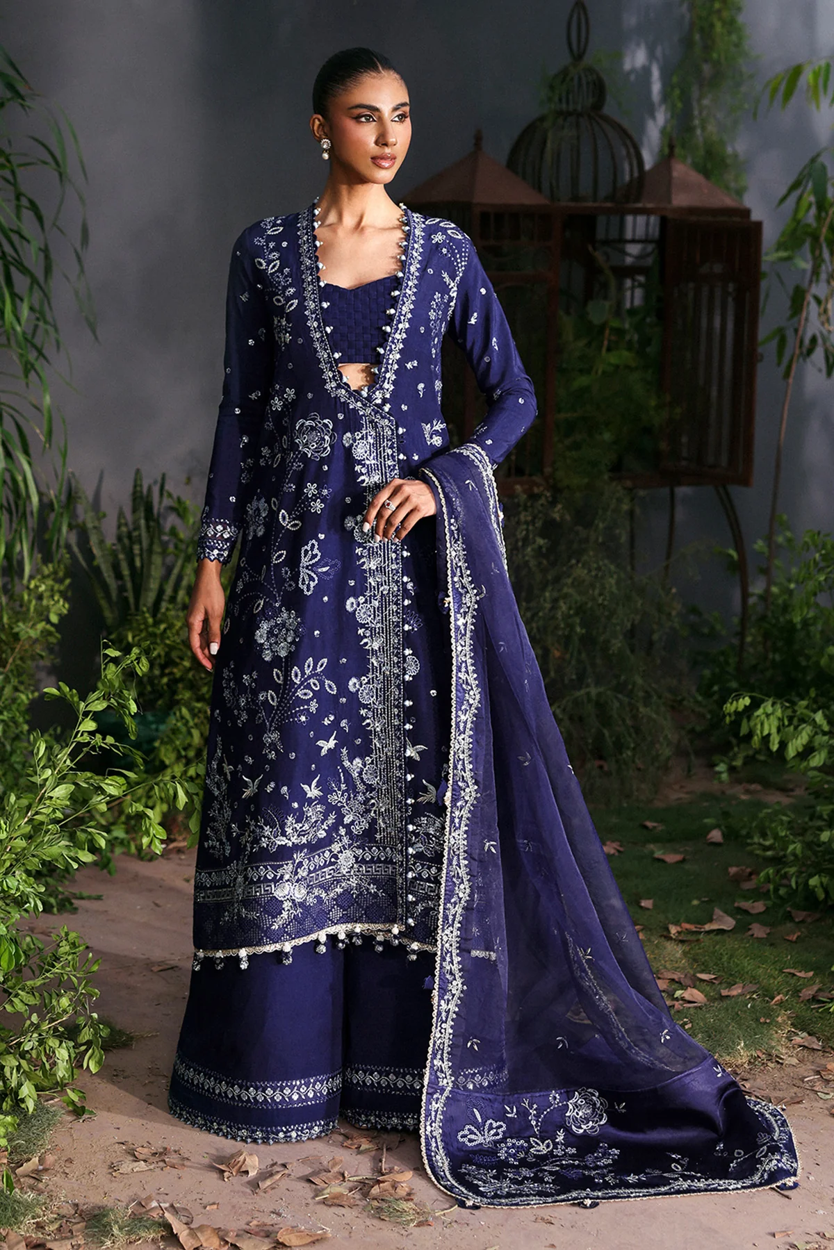 Afrozeh La Fuchsia '25 Party Collection | Maison