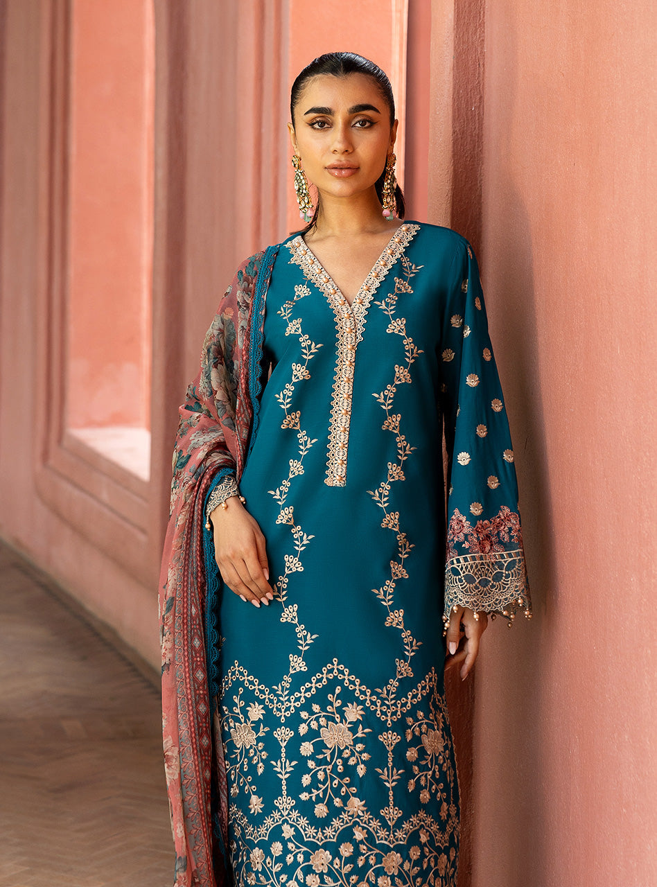 Zainab Chottani Chikankari Lawn 2025 | 2A - Image 4
