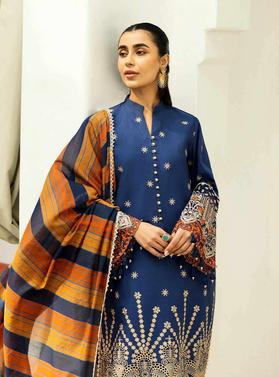 Zainab Chottani Chikankari Lawn 2025 | 3B - Image 4