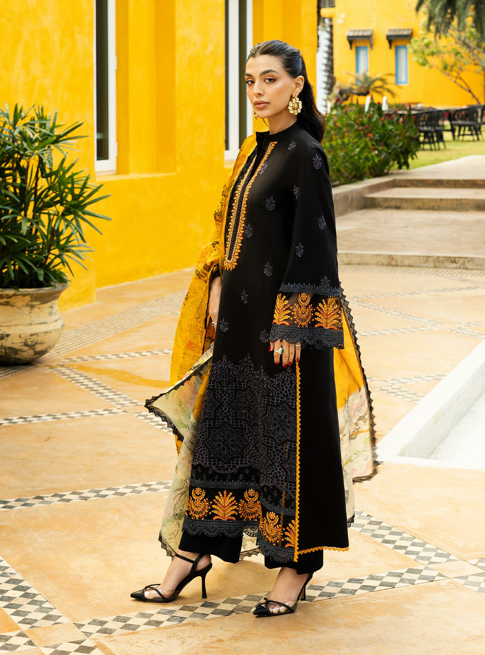 Zainab Chottani Chikankari Lawn 2025 | 5B - Image 4