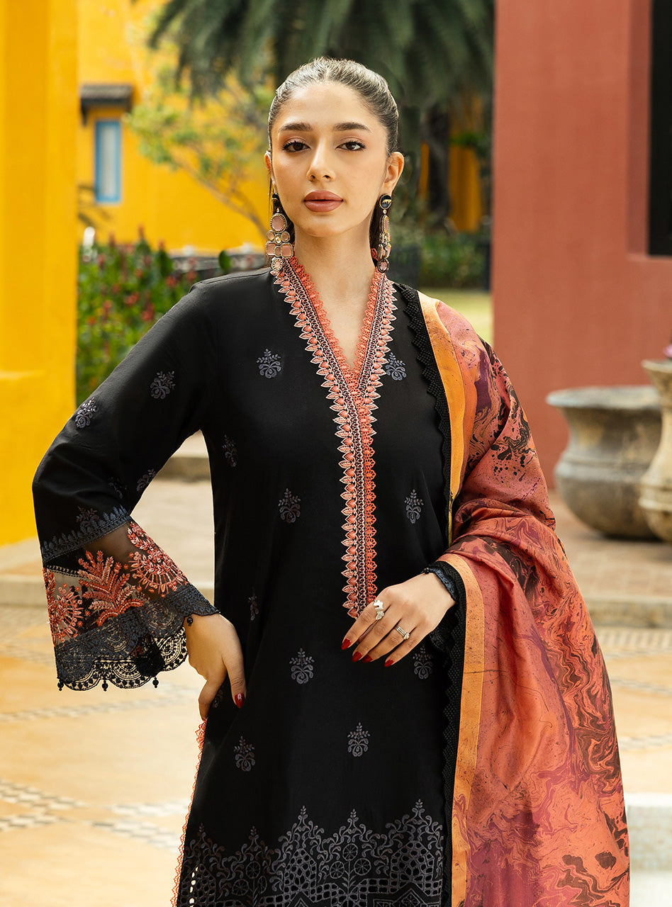 Zainab Chottani Chikankari Lawn 2025 | 5A - Image 4