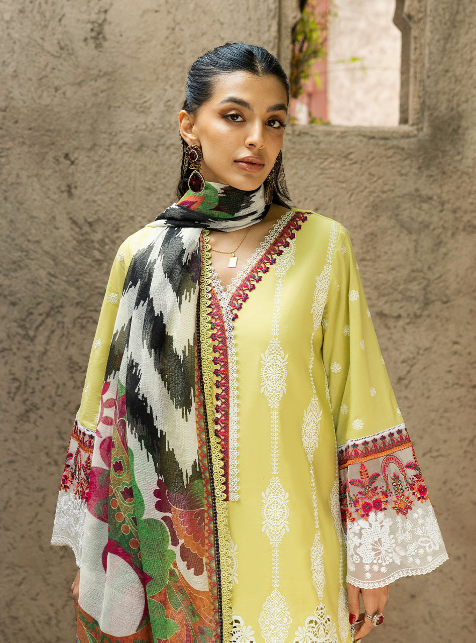 Zainab Chottani Chikankari Lawn 2025 | 12A - Image 4