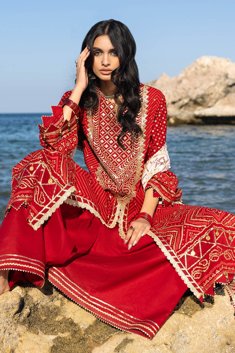 Gul Ahmed Chunri Collection 2025 | BM-52022 - Image 3