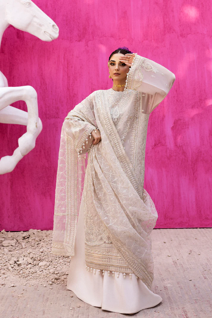 The Empress Wedding Formals By Emaan Adeel || LUMESSE - Image 3