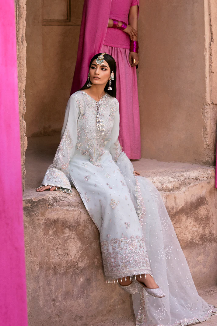The Empress Wedding Formals By Emaan Adeel || CEALINA - Image 4