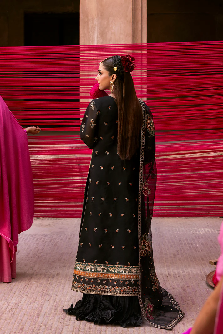 The Empress Wedding Formals By Emaan Adeel || NOCTELLE - Image 4