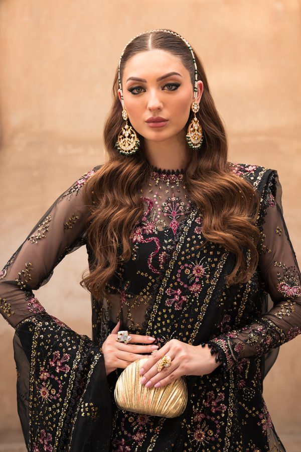 Ayzel Pehli Nazar 24 | NAZNEEN - Image 3