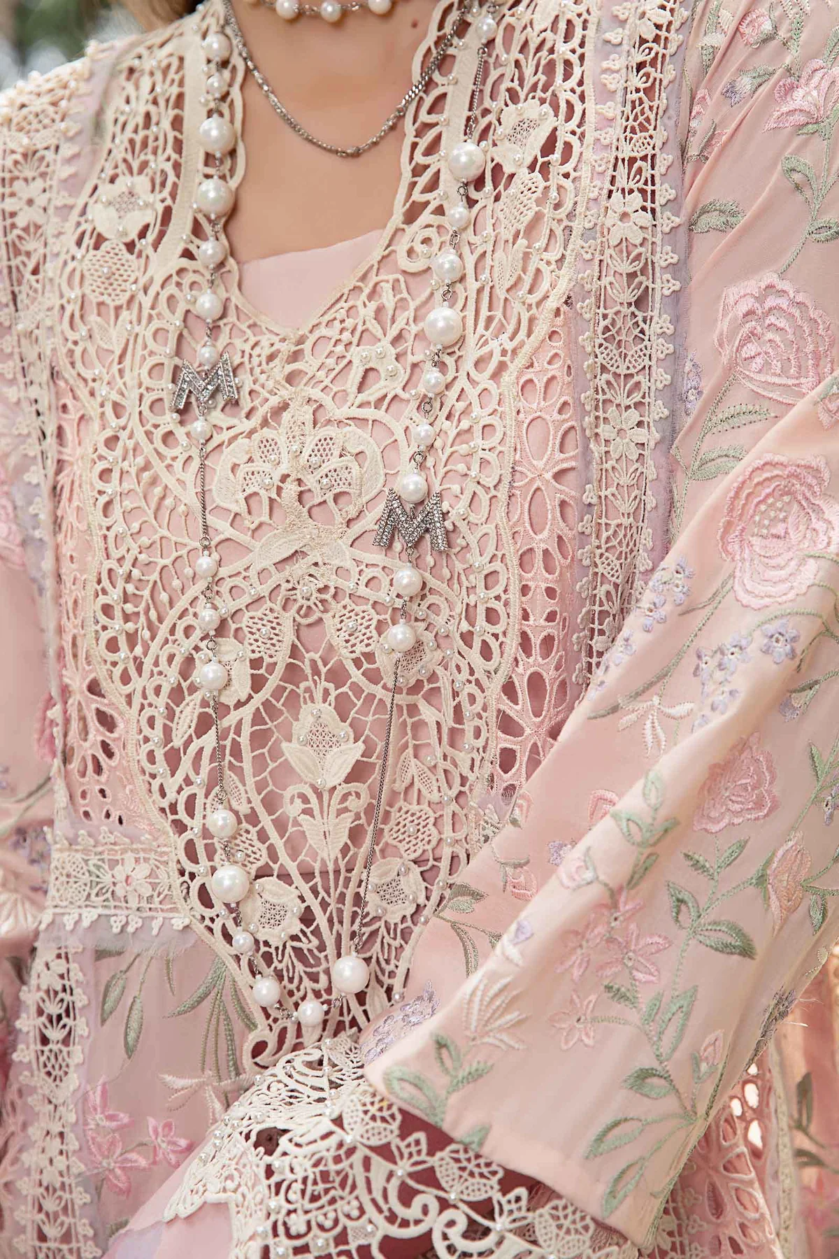 MARIA B Luxury EID Lawn 2024 | EID LAWN-24-07 - Image 5