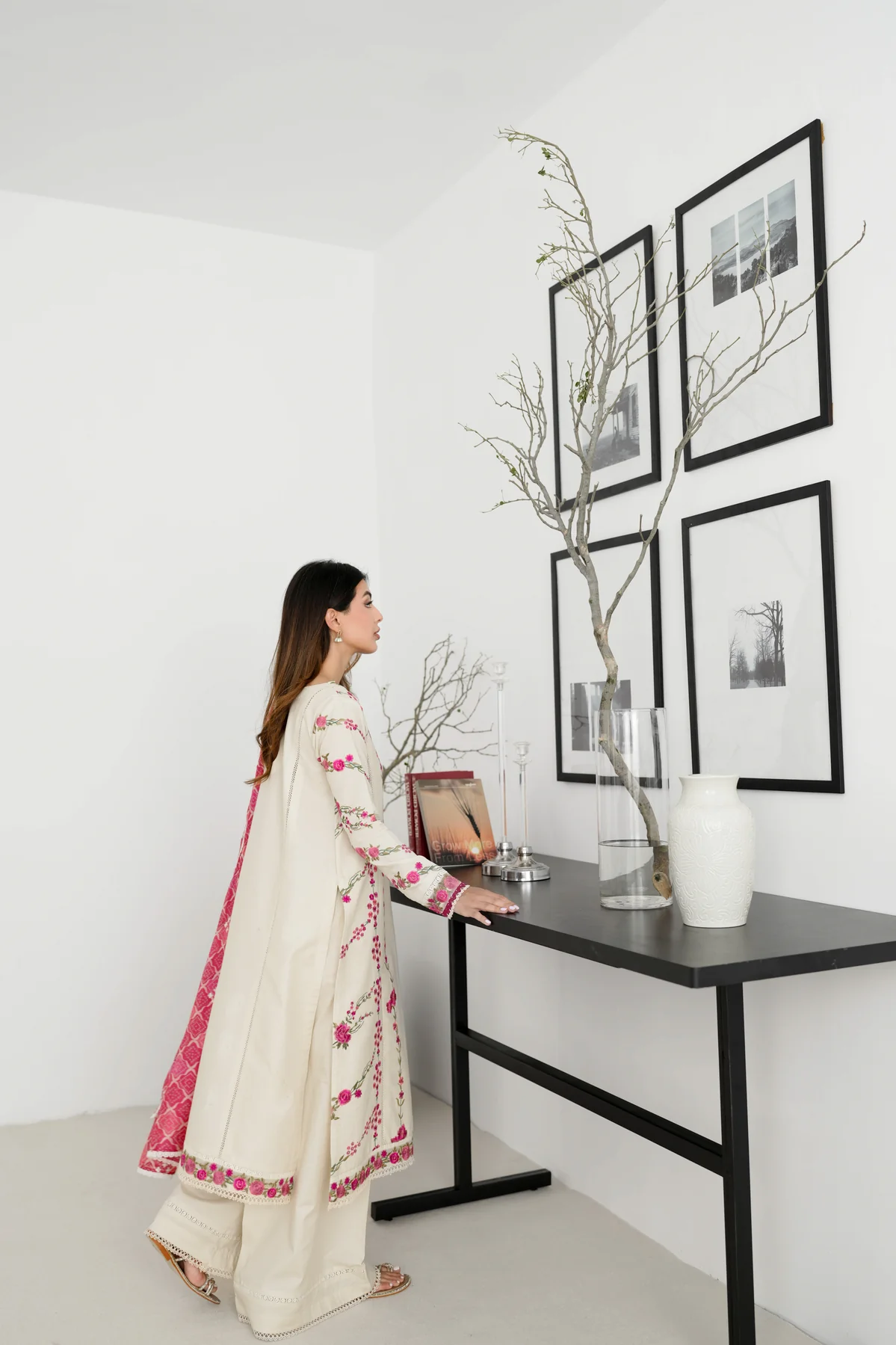 Zaib Festive Lawn   | NEL-24622 - Image 5