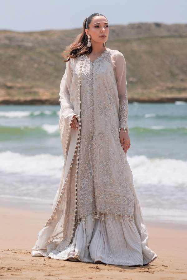 Reveuse Wedding Formals by Emaan Adeel | NOVA