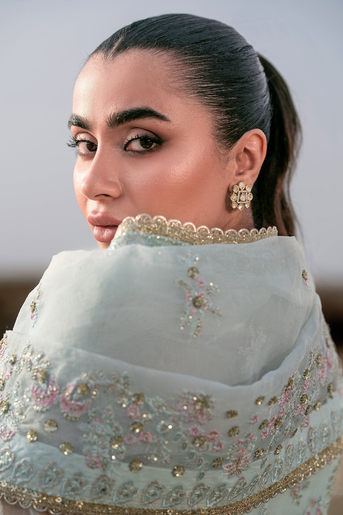 Reveuse Wedding Formals by Emaan Adeel | LUNYA - Image 3