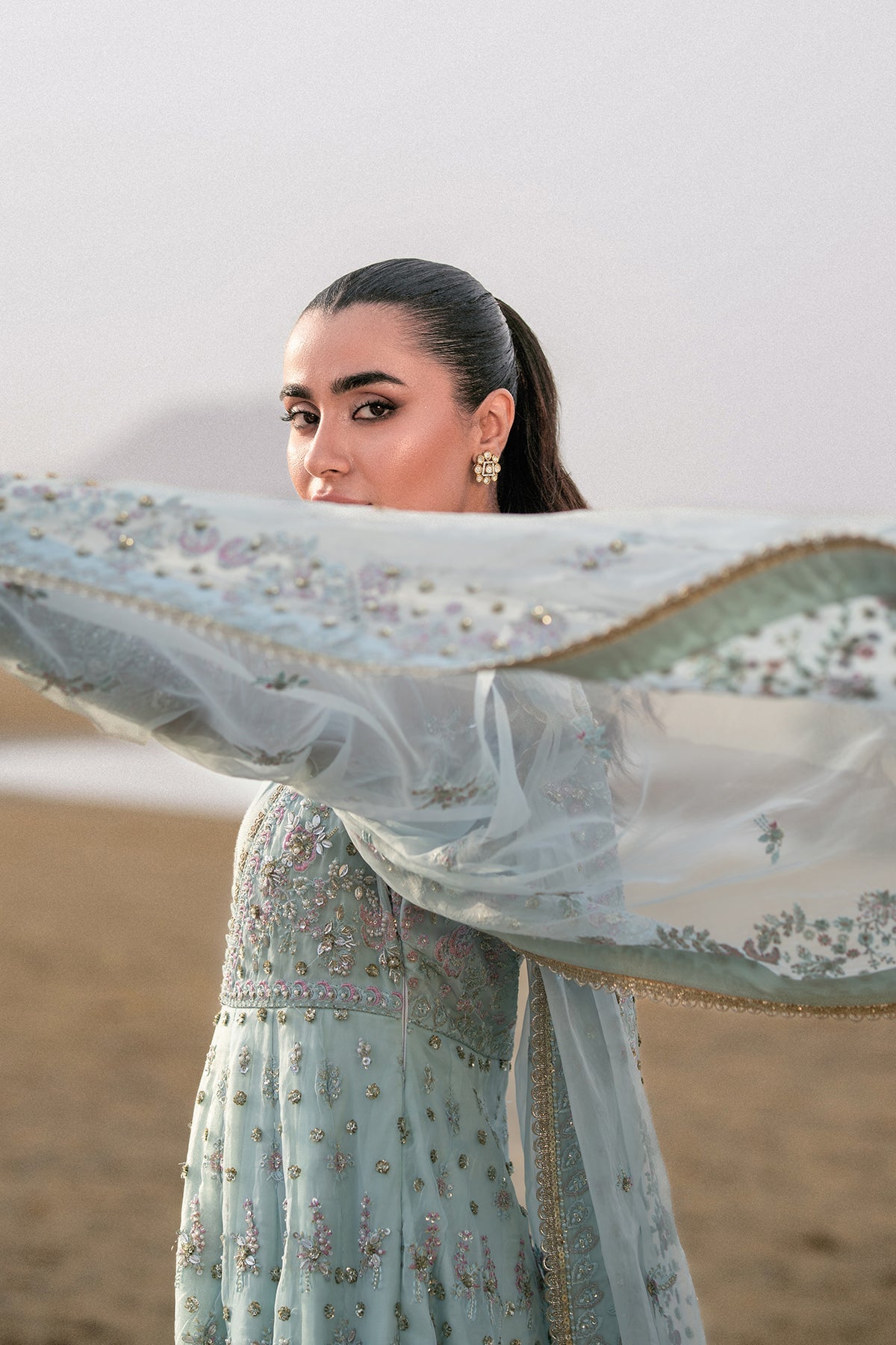 Reveuse Wedding Formals by Emaan Adeel | LUNYA - Image 4
