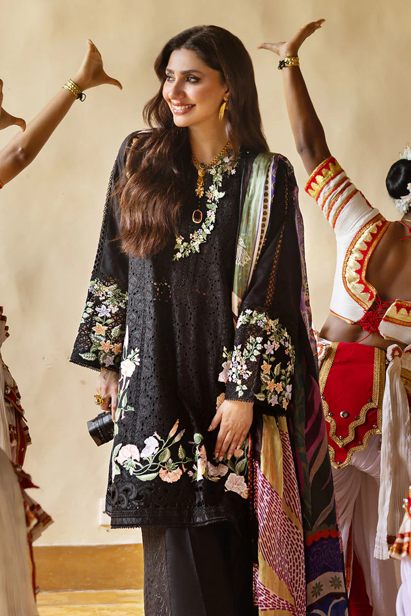 Manaram Luxury Lawn’25 by Mushq | Dazzling Glimmer - Image 4