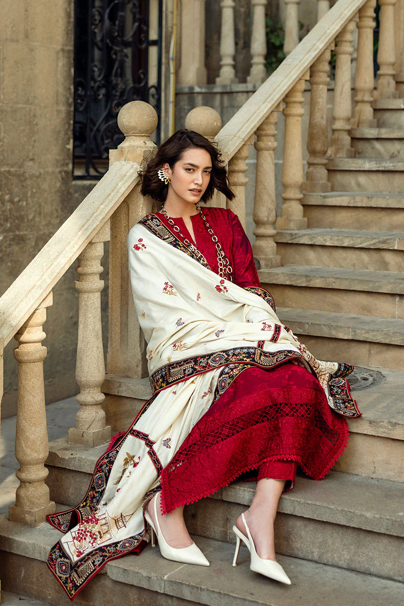Mushq Broadway   | Flying Kiss - Image 3