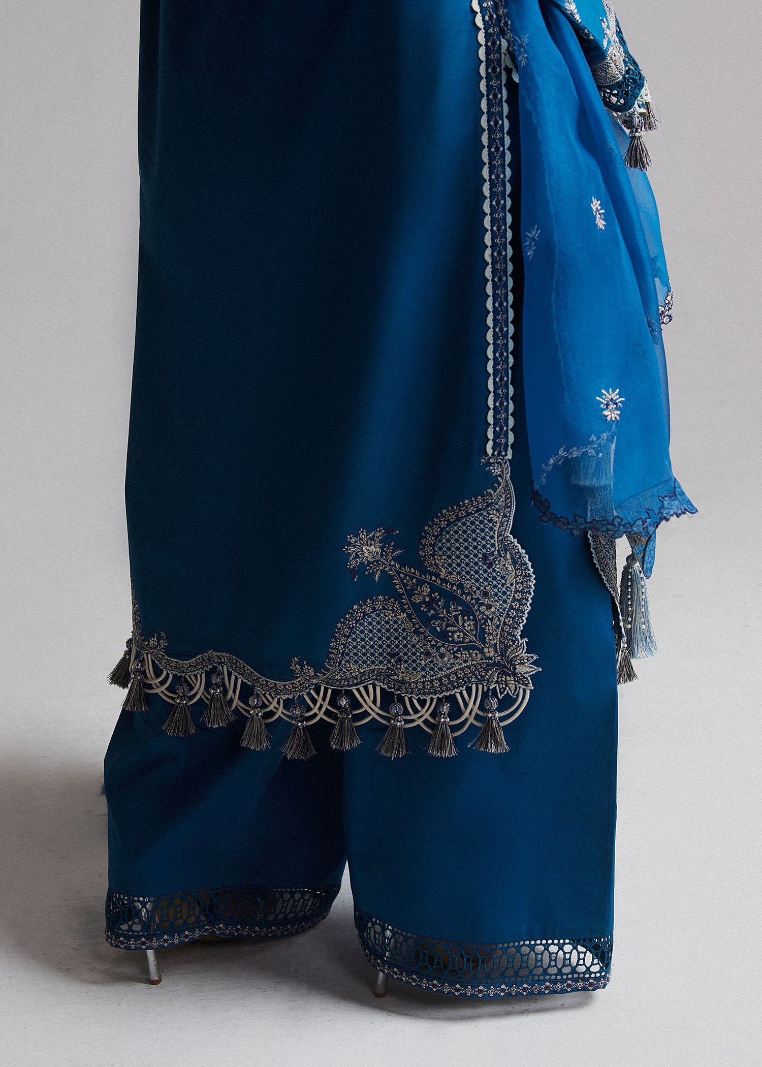 JPN Smart India SS Lawn Eid Unstitched Collection'24 | Luce - Image 4