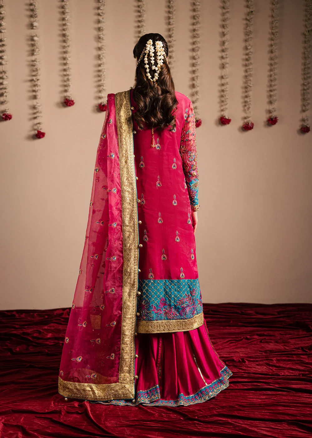 Jhul Mil Wedding by Maria Osama Khan | Gulaboo - Image 4