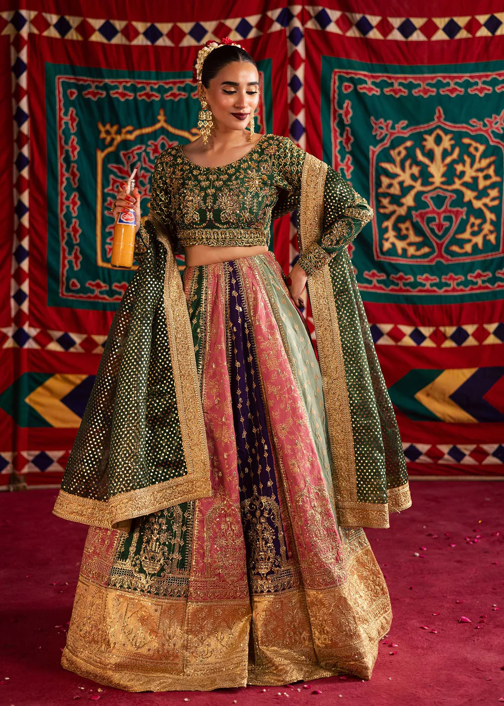 Jhul Mil Wedding by Maria Osama Khan | Rangrez - Image 4