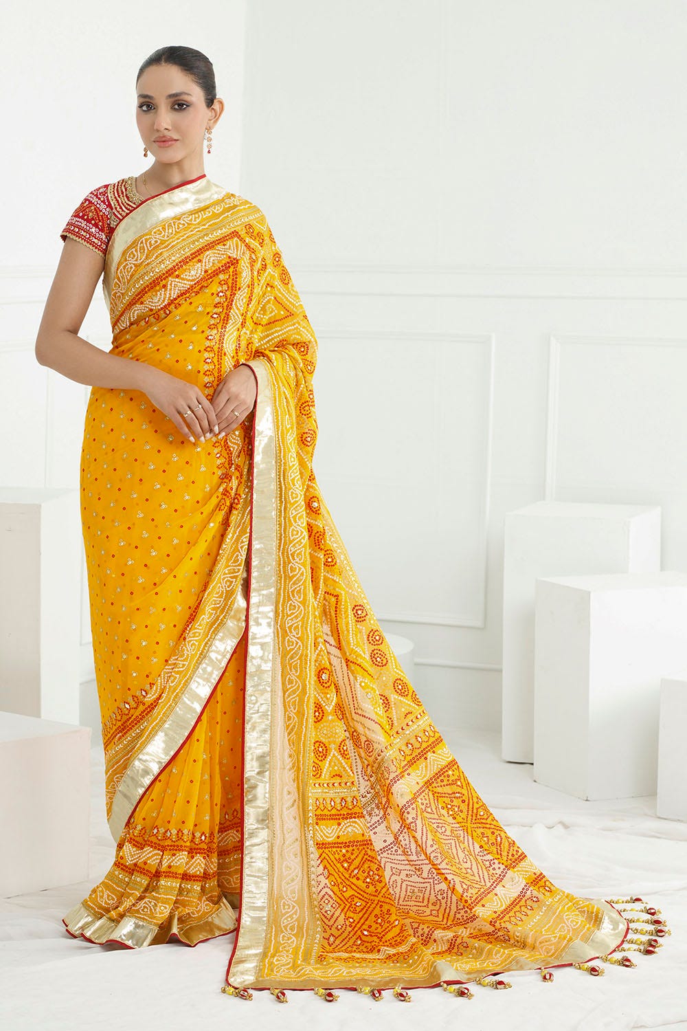 Gul Ahmed Chunri Collection 2025 | PRS-52001 - Image 4