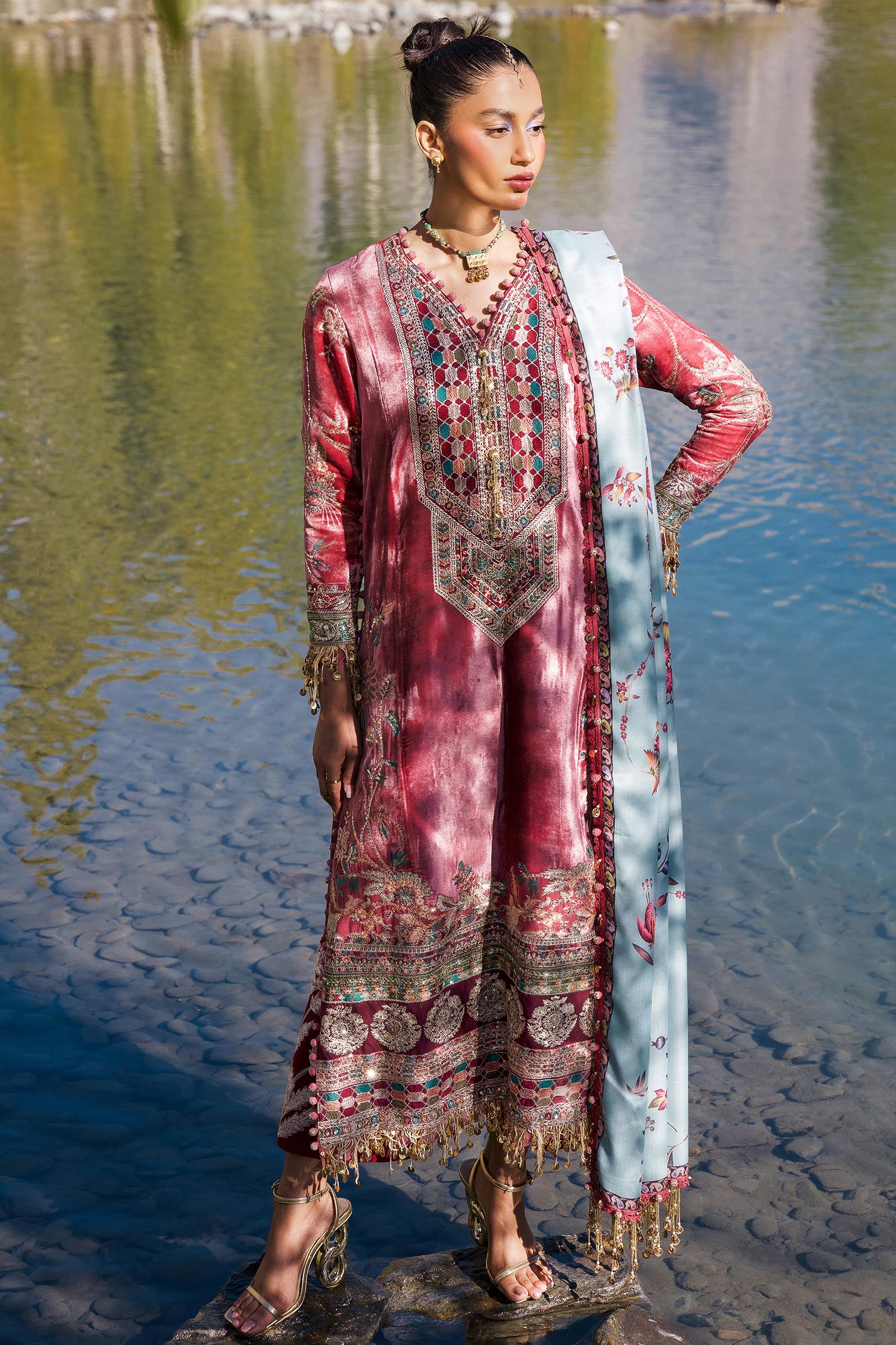 Sana Safinaz Winter Shawl   | V241-005-3CP