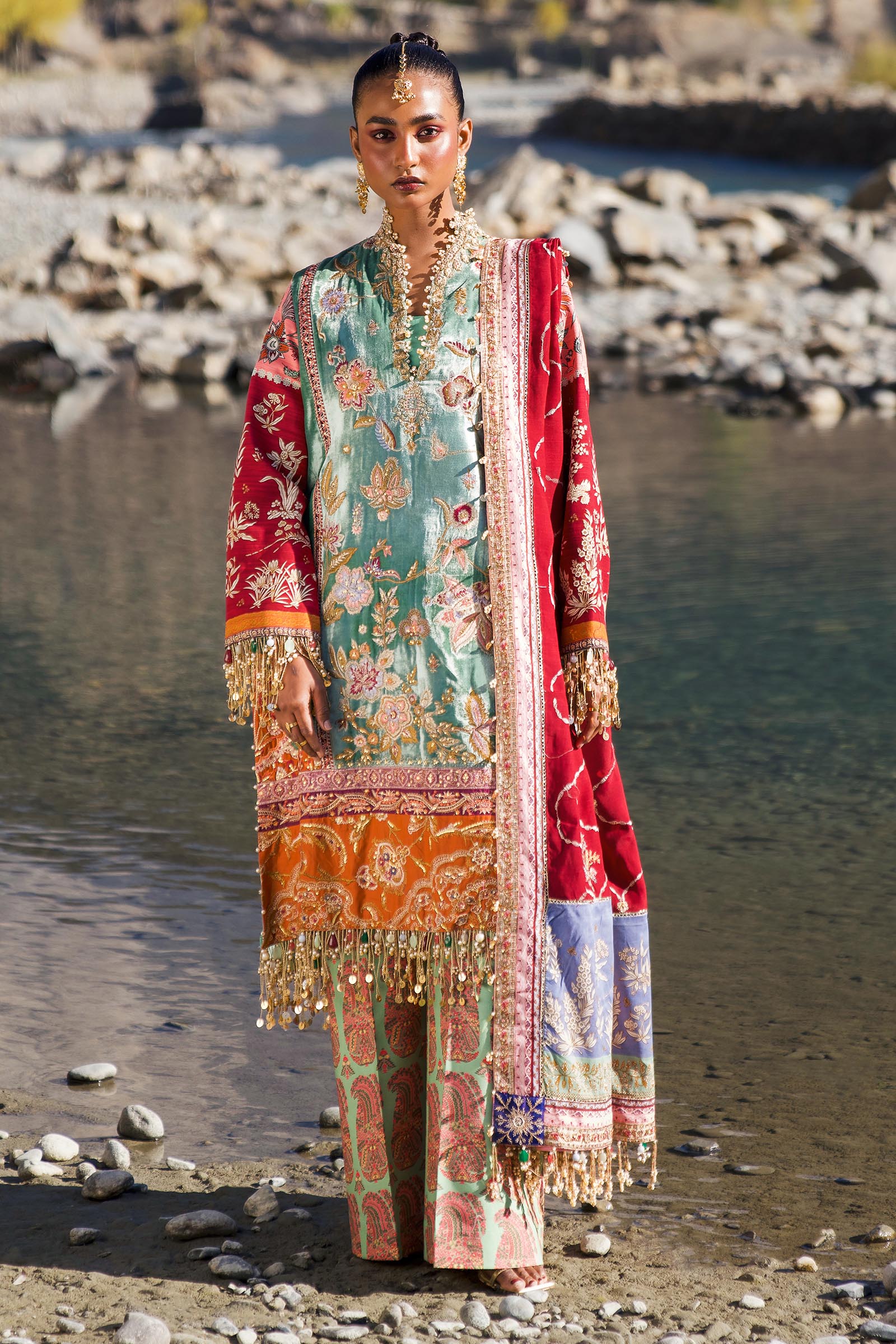 Sana Safinaz Winter Shawl   | V241-006-3CP