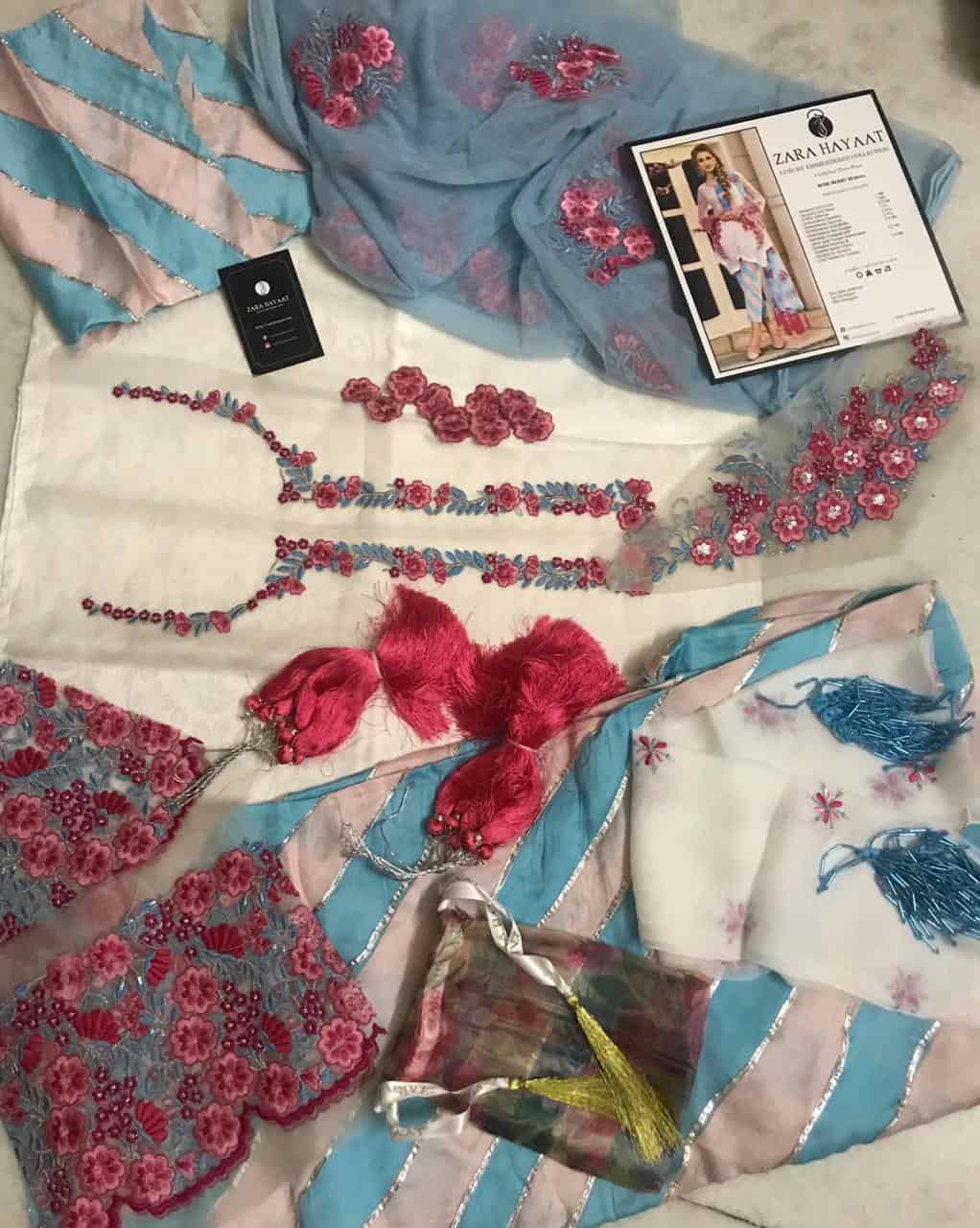 Zara Hayaat Luxury Lawn  - ROSE BERRY OOS-01 - Image 3