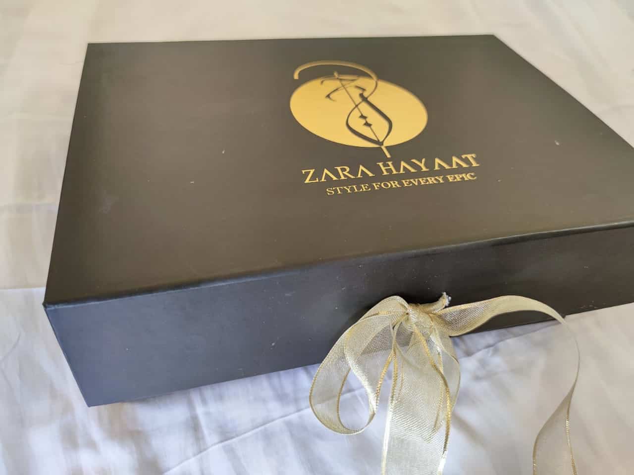 Zara Hayaat Luxury Lawn  - ROSE BERRY OOS-01 - Image 9